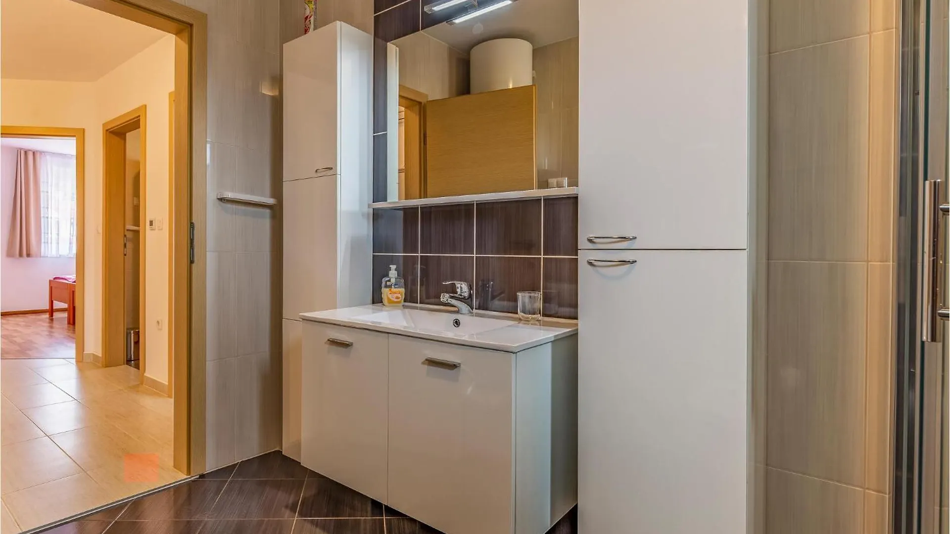 3 Bedroom Beautiful Apartment In Medulin