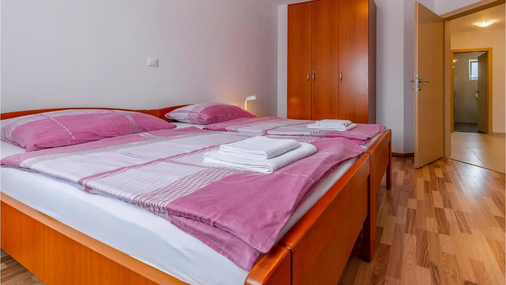 3 Bedroom Beautiful Apartment In Medulin
