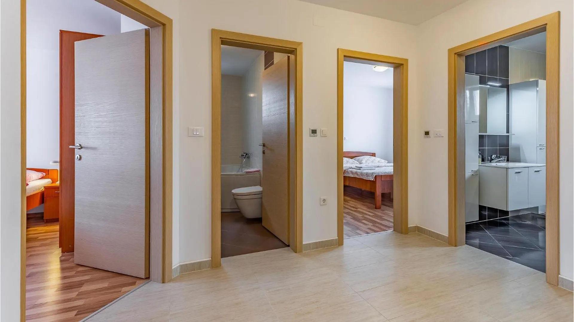 3 Bedroom Beautiful Apartment In Medulin